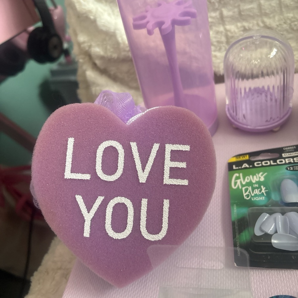 Purple and blue make up cosmetics bundle - Picture 2 of 5